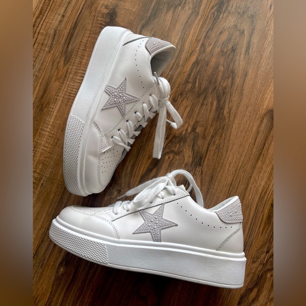 Vintage Havana women’s size 7.5 platforms worn once!